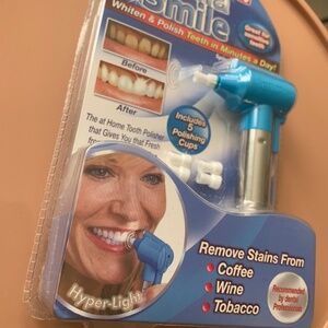 Luma Smile As Seen On TV Teeth Whitener Polisher and Stain Remover w/ Hyperlight